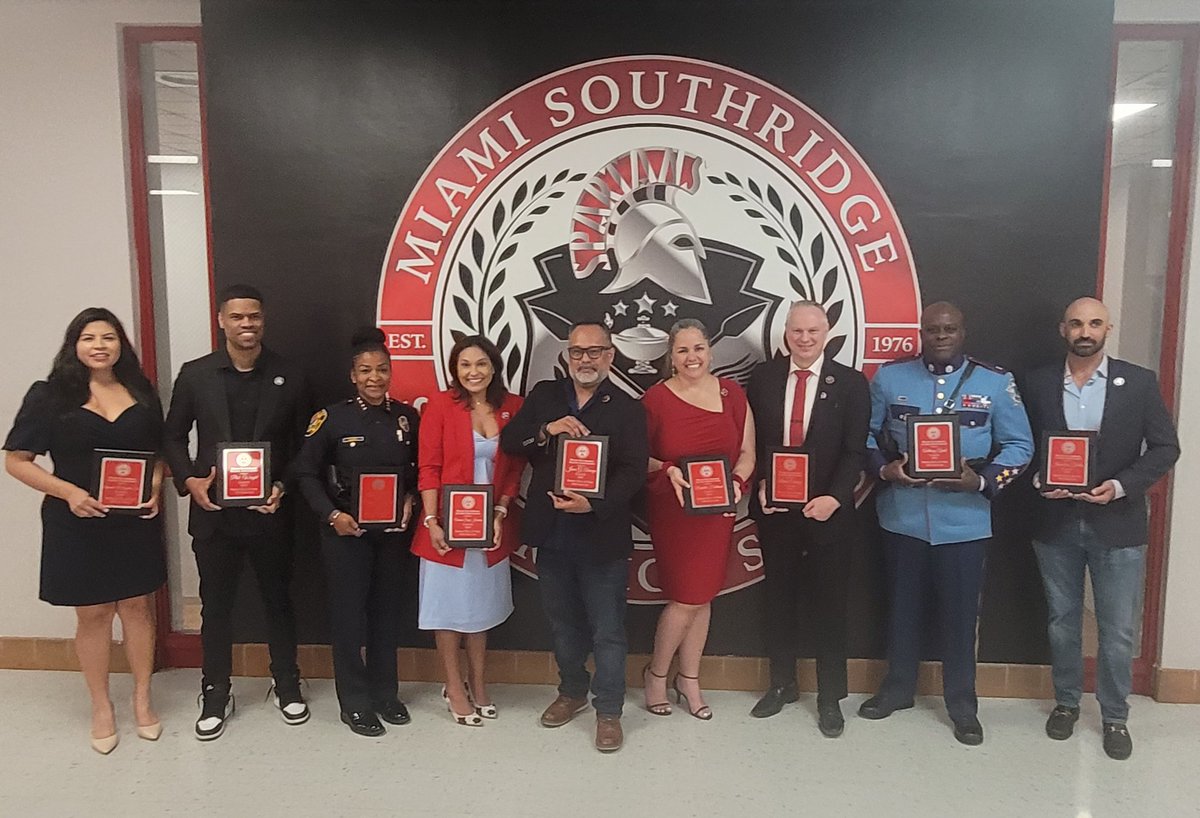 Hmiret78's tweet photo. Our 6th Spartan Alumni Hall of Fame Induction Ceremony! Incredible stories of success and triumph. #RidgePride @MDCPS #AllHailTheeMightySpartans https://t.co/eAatI6thMc