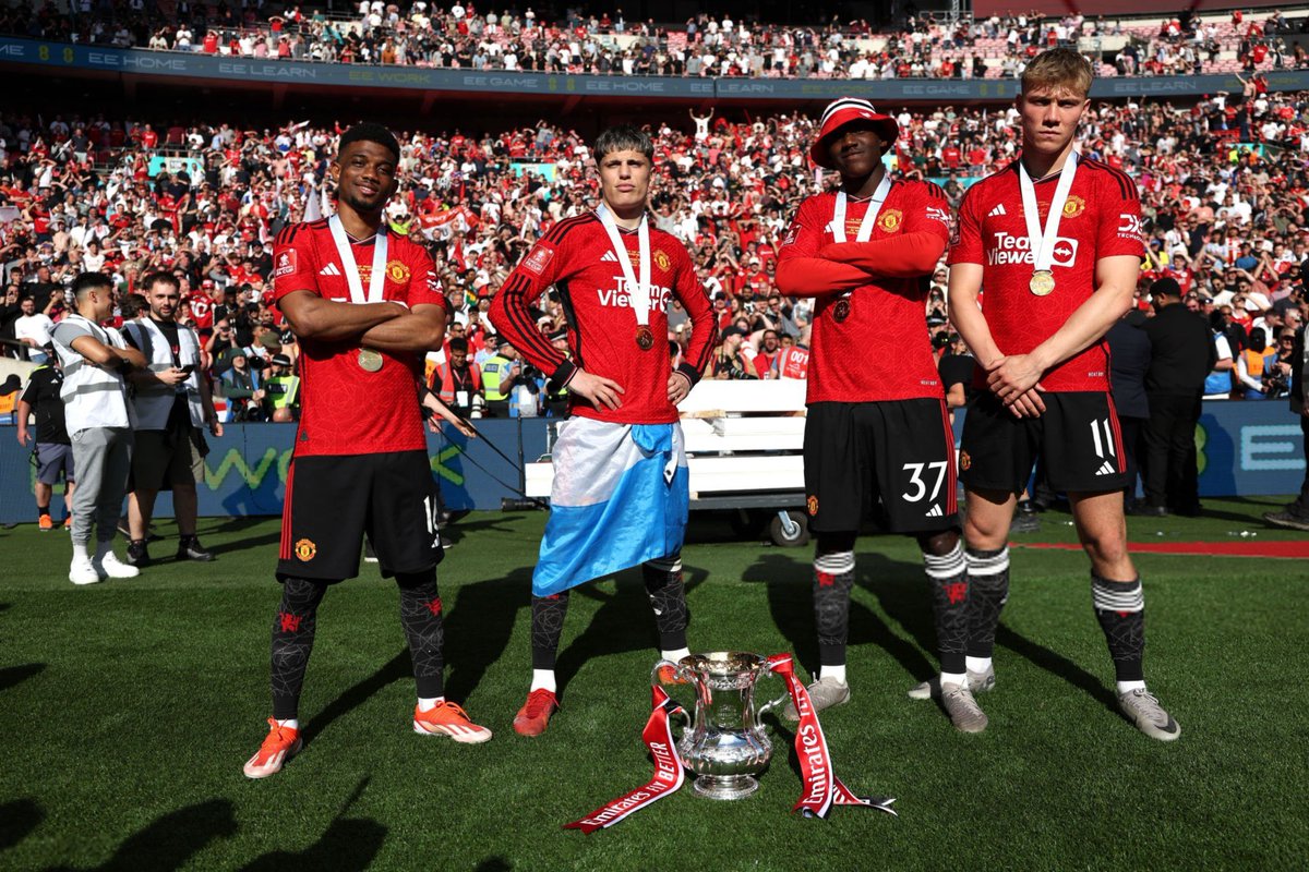 YanitedAz's tweet photo. The future of United 🥶 https://t.co/LBSVvyH682