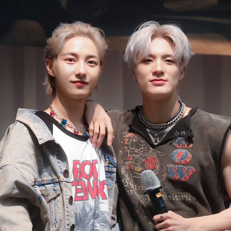 kittyfuvk's tweet photo. JN×RJ -rq

จนมาเยี่ยมอจเพราะได้ข่าวว่าอจป่วย แต่เหมือนตอนนี้ไม่ได้มาเยี่ยมเหมือนมาเย็ดมากกว่า จนเงี่ยนจนเย็ดไม่เลือกที่เลยวะ
;น นี่ห้องครัวนะอ๊าาๆ
:ห้องครัวกูก็เย็ดมึงได้ ทำไมมึงจะห้ามกูหรอ สภาพโดนกูตอกจนตัวสั่นรูหีก็ตอดควยกู แน่ใจหรอจะห้าม รูหีมึงรอรับน้ำควยข้นๆของกูได้เลยซี๊ดด~ https://t.co/lwa7ZJnvBh