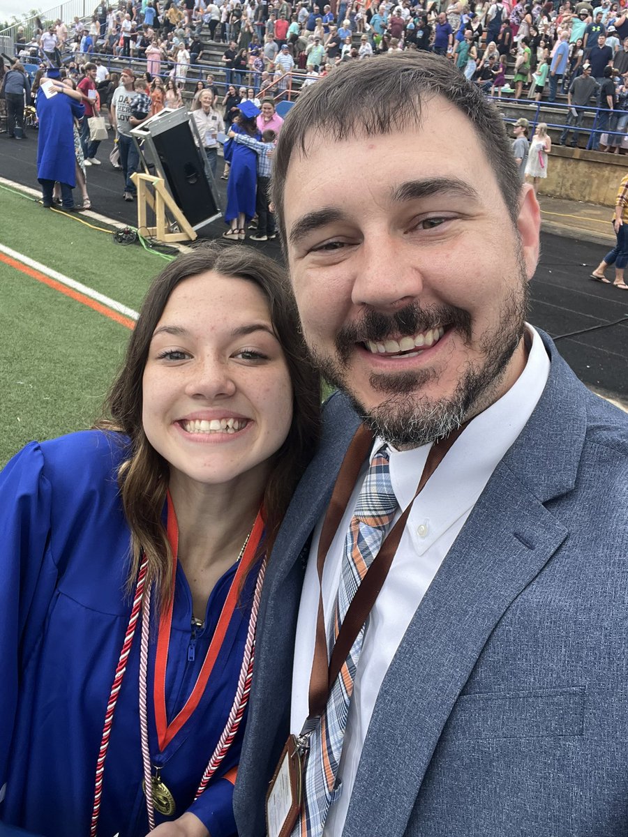 Volunteer HS Choir tweet media