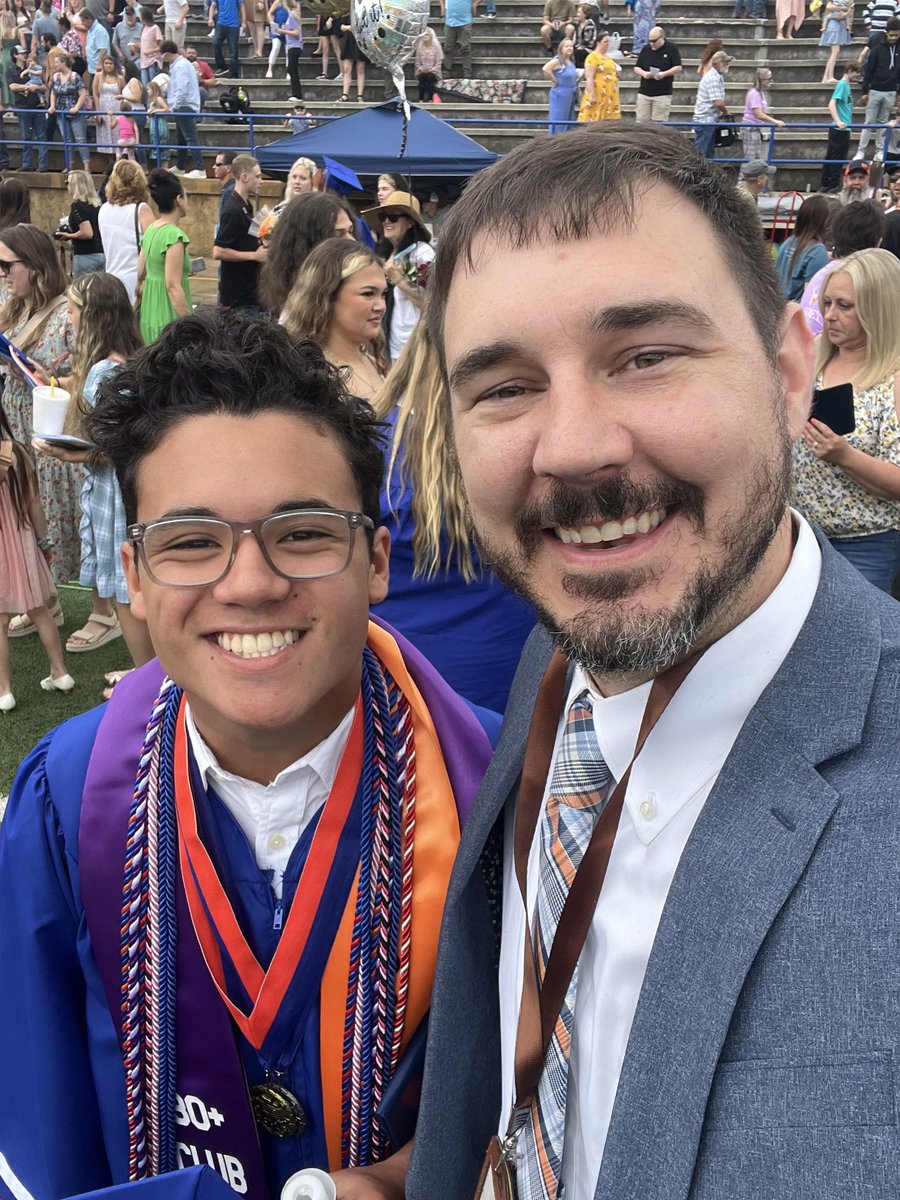 Volunteer HS Choir tweet media