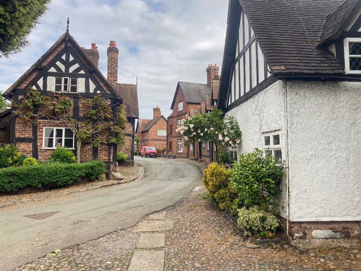 Land's End to Keswick Day 34: Comberbach to Wilmslow, 19.5 miles. When the highlight of your day is a perimeter walk of Manchester Airport you're in trouble. Some lovely architecture, though, @nationaltrust Quarry Bank = fab, and the Pennines are one day closer. 548 miles down.