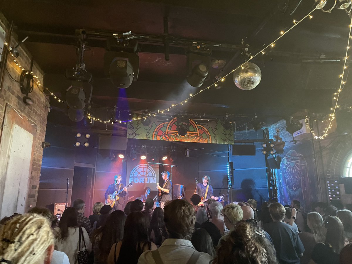 It’s packed in <a href="/twforum/">tunbridgewellsforum</a> for The Street Lights. And I can hear why <a href="/UnfestTW/">Unfest</a>