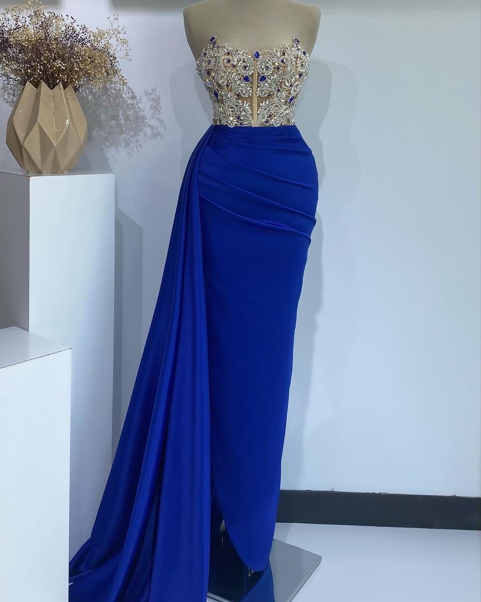 AmlieSophie1's tweet photo. #Prom #prom2024 #promdresses #spring2024 #partydress #longdress #sherrihill #dressshop #promdress #shopping #girl #sherrihillprom #promidea #fashionstyle #promshopping #shoppingonline #dresses #prommakeup #sale #heels #chic #dressup #fashionblogger #style #blogger #makeup #beauty https://t.co/1x0MRNTPfE