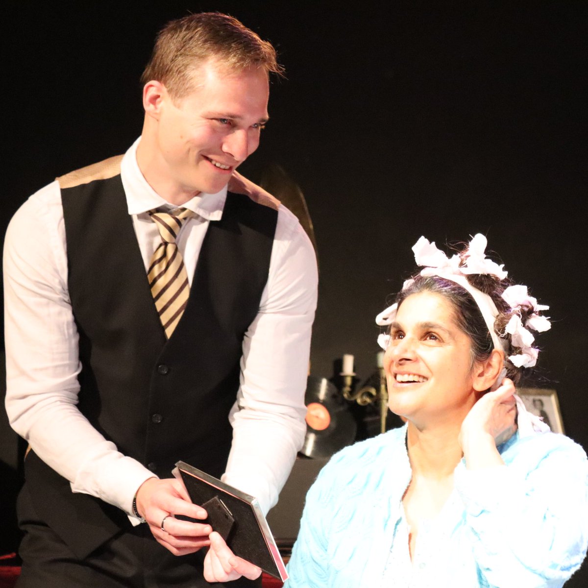 🎭 FINAL PERFORMANCE 7.30pm!

Last chance to catch 'Three by Ten' <a href="/LandUTheatre/">Lion & Unicorn Theatre</a>  

Three short plays by Tennessee Williams, performed by our 2024 graduates. 

🎟 app.lineupnow.com/event/three-by… 

#theatre #plays #camden #kentishtown