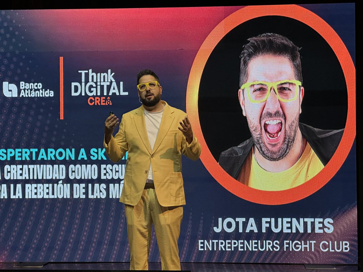 bancatlan's tweet photo. @FridaRuh @JuanisMoreno "La humanidad siempre va a superar cualquier prompt. La #InteligenciaArtificial ha venido a democratizar el talento."👨💻🚀🟡
-@jotaypunto, Presentador, Podcaster y
Fundador del Evento Entrepreneurs Fight Club.
#ThinkDigitalToday #BancoAtlántida https://t.co/bjdM9rB5EG