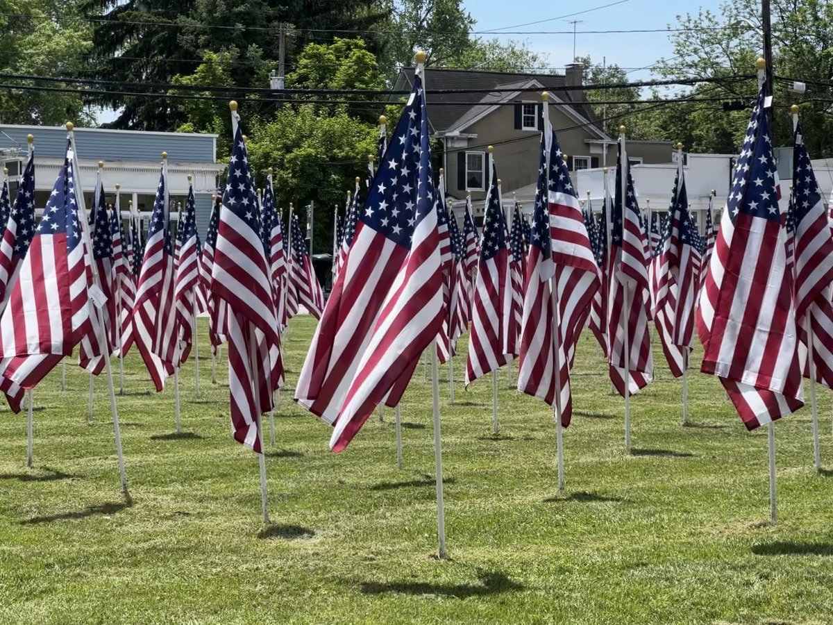 LionAlex's tweet image. A beautiful Memorial Day Weekend! This next block from the 1776 House in Tappan, NY