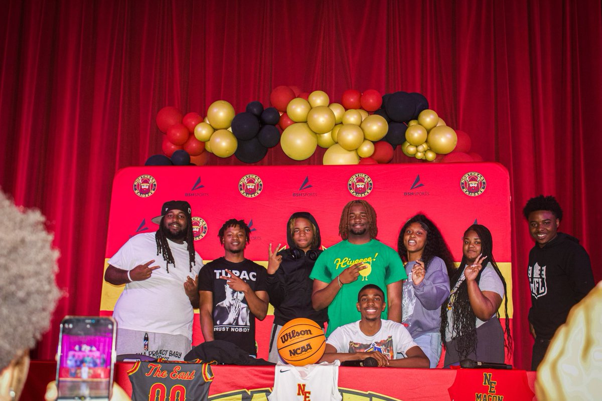 Amani Brown (@mon2shifty) on Twitter photo man..what a week! GOD continues to bless me signed my NLI to play basketball <a href="/BrewtonParker/">Brewton-Parker</a> and graduated with my brother forever my biggest inspiration. Grateful is an understatement!
<a href="/NEHSRaiders/">Northeast Raiders</a>
#2024Graduate man..what a week! GOD continues to bless me signed my NLI to play basketball <a href="/BrewtonParker/">Brewton-Parker</a> and graduated with my brother forever my biggest inspiration. Grateful is an understatement!
<a href="/NEHSRaiders/">Northeast Raiders</a>
#2024Graduate