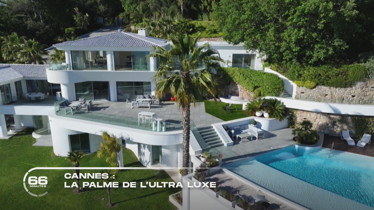 66Minutes's tweet photo. 📷 Rendez-vous à partir de 17:20 pour un nouveau #66minutes sur @M6 présenté @kareenkg

▶️ Célèbre pour son festival qui s'est achevé hier, Cannes est également connue pour ses villas d'exception ainsi que ses incroyables yachts qui mouillent à proximité de la croisette. https://t.co/cEHcU9ItCU