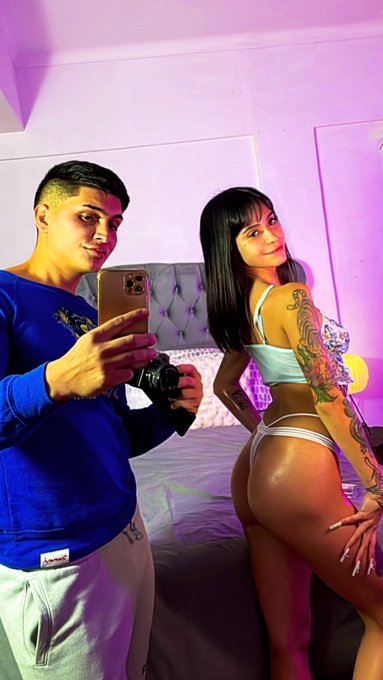 Hoydia estrenamos video con @MamiiDolce 🫰🏻 https://t.co/CGA5DupM3j<a class="tags" target="_blank" title="On Twitter" href="/?out=eyJ0eXAiOiJKV1QiLCJhbGciOiJIUzUxMiJ9.eyJpYXQiOjE3MjE4MzY1NzksImlzcyI6InR3cG9ybnN0YXJzLmNvbSIsIm5iZiI6MTcyMTgzNjU3OSwiZXhwIjoxNzUzMzcyNTc5LCJyZWRpcmVjdF91cmwiOiJodHRwczovL3R3aXR0ZXIuY29tL01hbWlpRG9sY2UifQ.r435Z5exUn1eS4L-CZ8EqJypN4AYoXw-1XZRsBLxl1CinM8Qf8tpHqxlTyEq1S6pdvp9vA0WDLv3g2R6hQYICQ">@MamiiDolce</a>