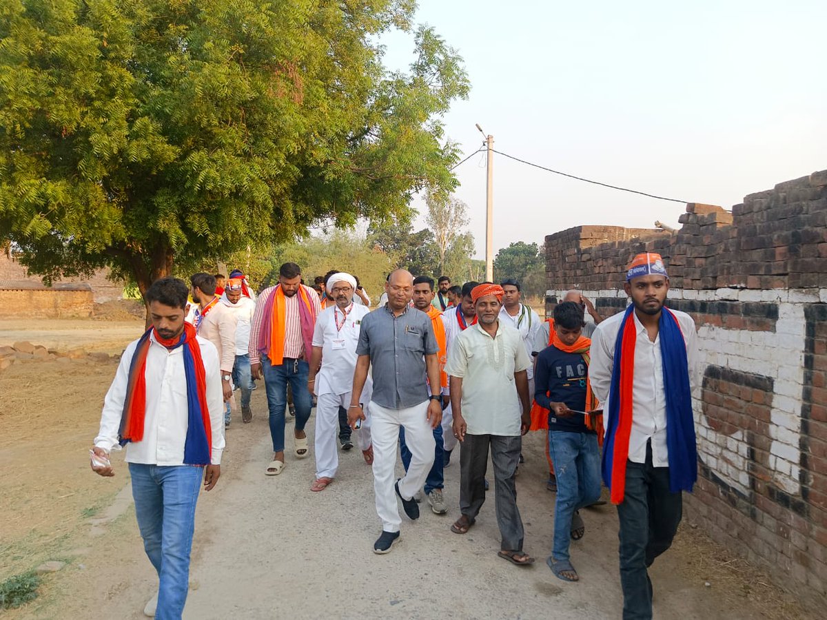 adsramsiyapatel's tweet photo. मिर्जापुर चुनाव प्रचार अभियान में 24 एवम् 25 मई 2024 को अपना दल एस के लिए प्रचार किया l
@AnupriyaSPatel @Mlarajkumar @OPKatiyarADS @ErAshishSPatel @ApnaDalOfficial @KKPatelAD @RBSinghpatelads https://t.co/wmvkmSgkl0