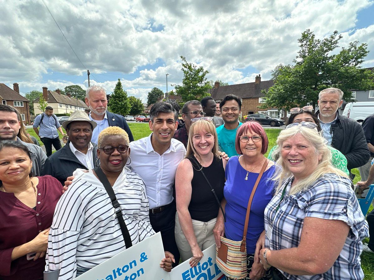 It was great to see the PM for the second time this week to kick off the campaign for @ElliotColburn in Carshalton and Wallington with ward colleagues old and new💙🗳️