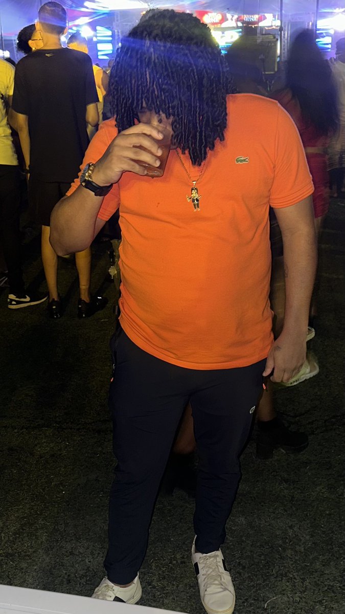 GandaRenato's tweet photo. Lápis quebrados ainda podem colorir , quando você achar que não tem mais jeito , vem saber a minha história 🙏🏽 https://t.co/jadLRF3Y6P