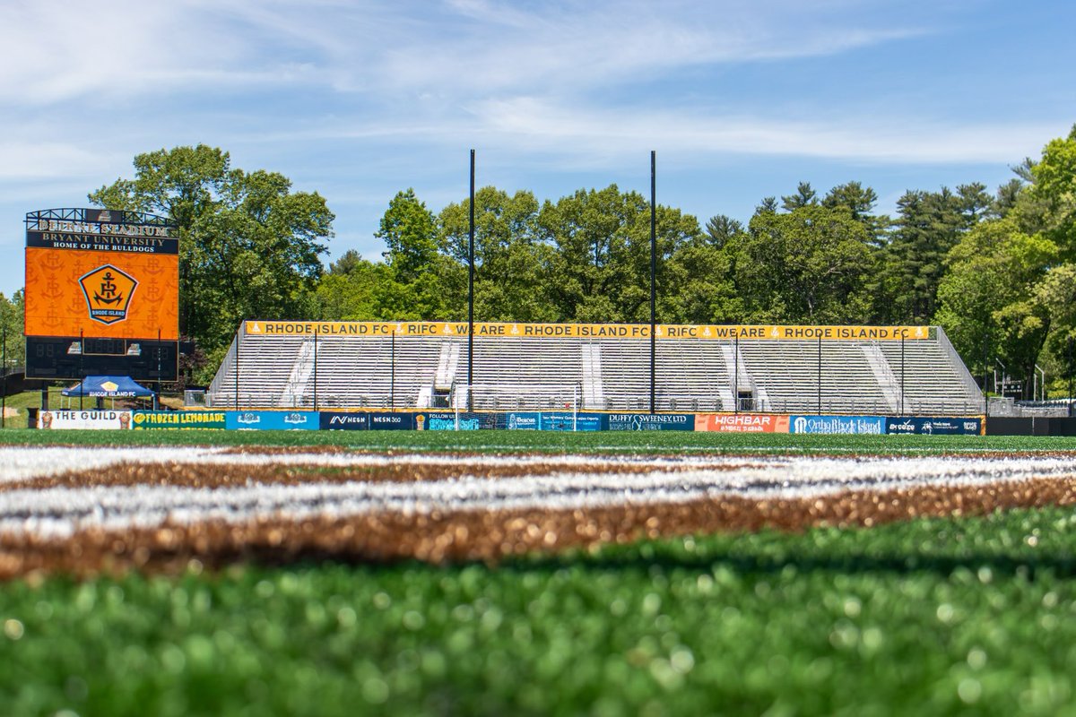 loucityfc's tweet photo. Hiya, @RhodeIslandFC 👋

Beautiful day for our first visit! https://t.co/p2IEiNUVjf