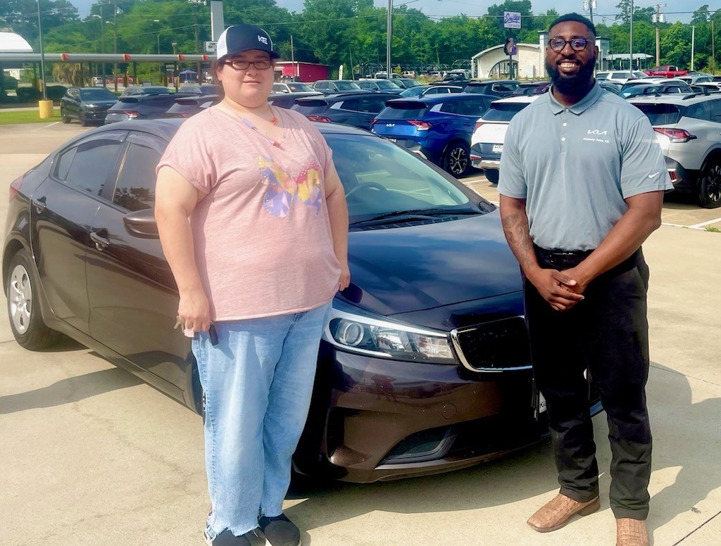 I am glad I could help the Richardsons find the 
perfect Kia Forte to get them back on the road again!

If you need a new vehicle come see Dewayne! 
🖥️ Website Link: bit.ly/3IYeOKT 

#KimberlyEakinKia #LufkinTX #KiaDealership #NewKia #Car
