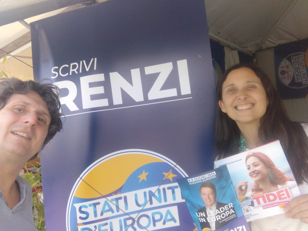 Anche oggi con tutta l’energia del nostro gruppo @ItaliaVivaRoma1 per @matteorenzi e @Mariettatidei #scrivirenzi