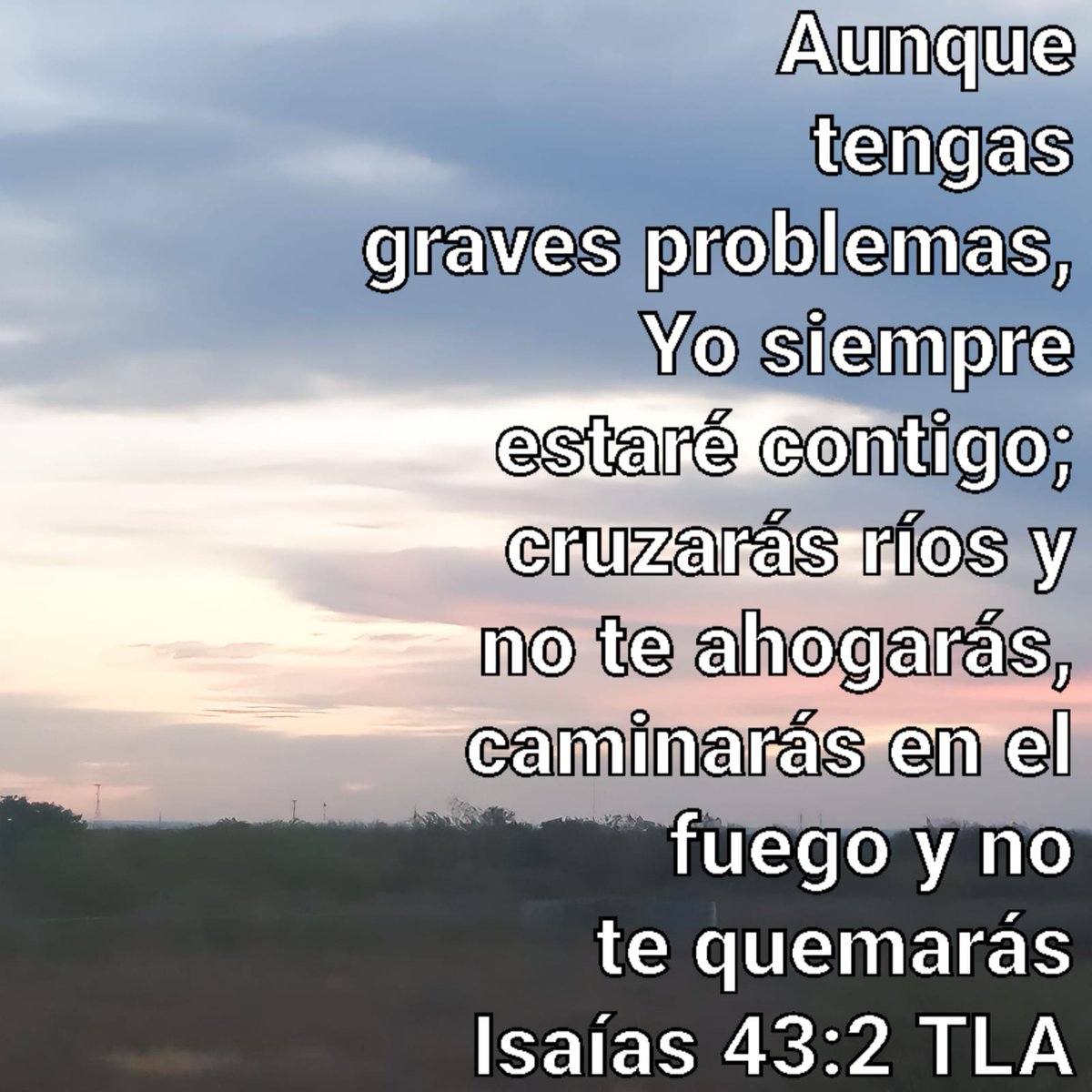 UNAMIGO87327870's tweet image. #JESUCRISTOReyEterno #DIOSEsBueno #UnVersiculoParaBendecirte #Biblia #Ísaias #LibrodeÍsaias
Aunque tengas graves problemas, Yo siempre estaré contigo; cruzarás ríos y no te ahogarás, caminarás en el fuego y no te quemarás
Isaías 43:2 TLA