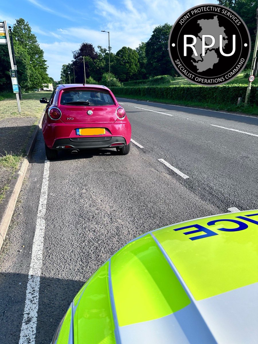 RP70 - Hemel Hempstead This Vehicle’s MOT had expired a month ago, and hasn’t had a vehicle safety inspection for over 12 months. Driver has been reported for the offence. •411250 & 415603