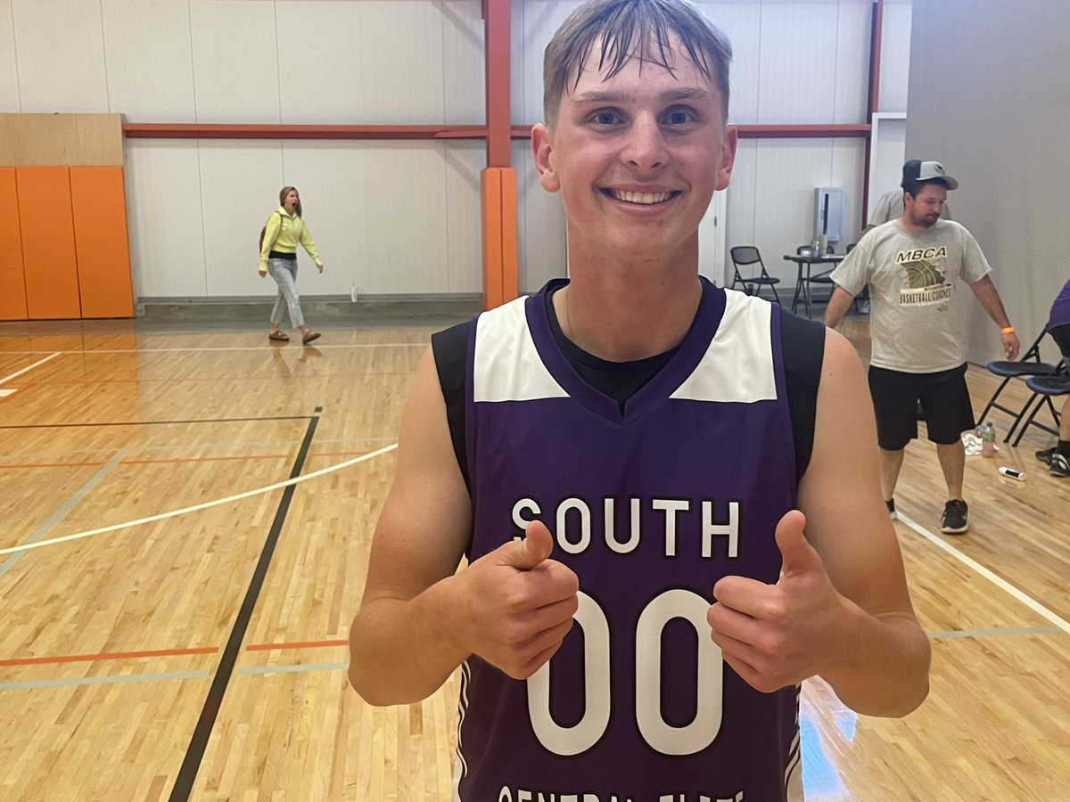 PrepHoopsMO's tweet photo. 2026 Drew Young of the SC Dawgs is a creative scorer in the lane with excellent body control. His passing skills are also excellent. Attends Dixon https://t.co/0N2bkaBgGG