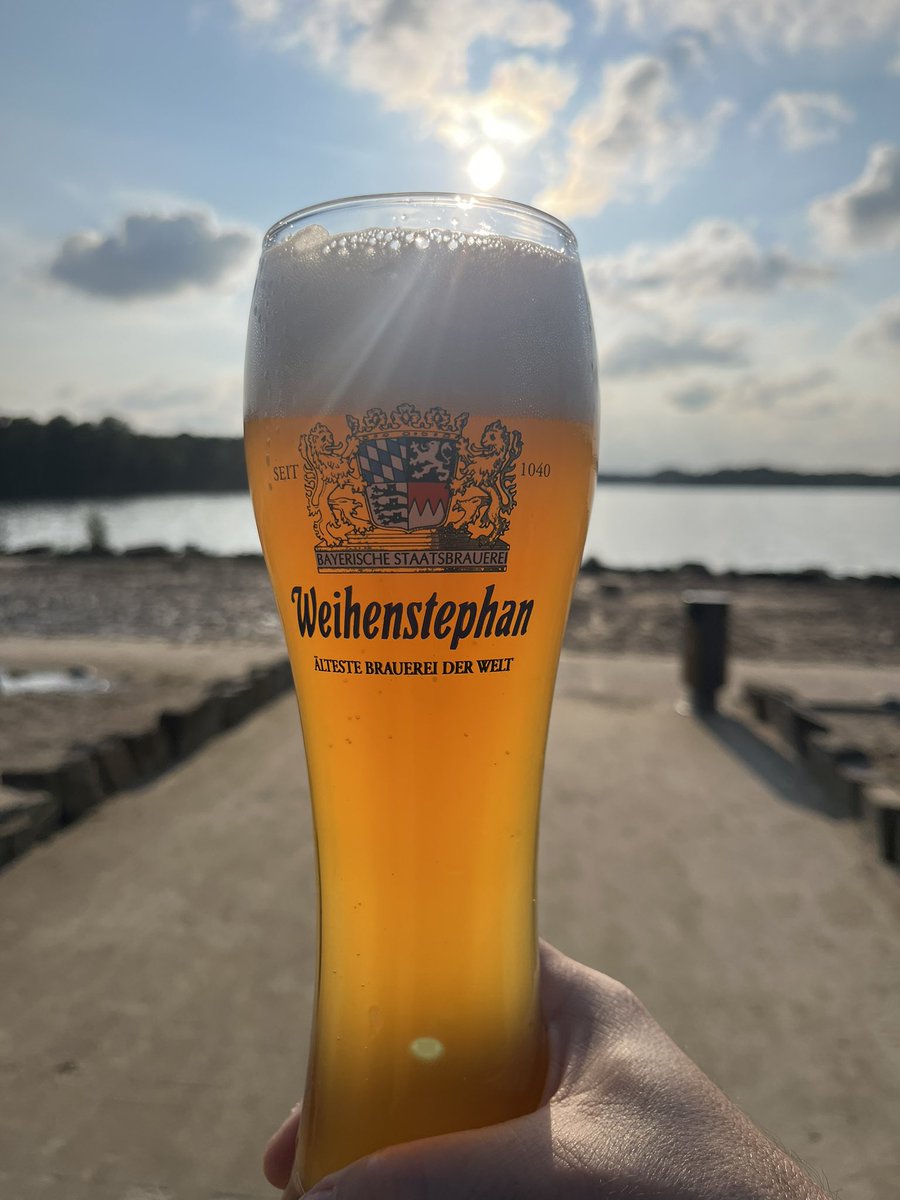 A well deserved beer after a sprint of a seven week half term (and a 3am start this morning) 🇳🇱 🍺😊 Happy half term <a href="/LiFEMATrust/">LiFE Multi Academy Trust</a> colleagues