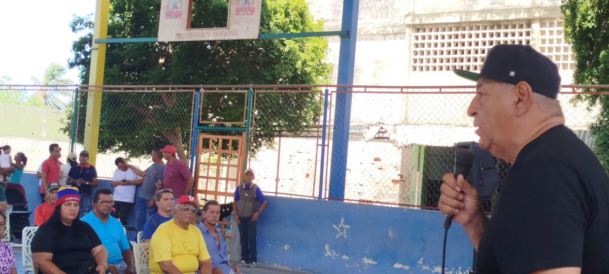 Garcia_PSUV's tweet photo. #Ahora|| Chequeo de Maquinaria del Eje 3 Villa Rosa, listos para la Gran Victoria de nuestro Presidente Nicolás Maduro este #28Jul

Amor con Amor se paga!
#NicolasSeLasSabeTodas 
@NicolasMaduro @CruzLairet2021 @jorgerpsuv @luchaalmada @PartidoPSUV @PSUVNE_ @Alessandrellove https://t.co/5nrKTBv3GG