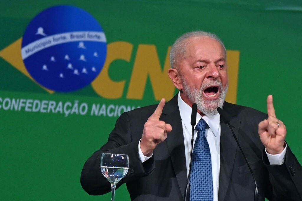 🚨EM ALERTA: Rejeição ao governo Lula explode, se aproxima dos 50% e supera aprovação 

De acordo com o Instituto Paraná Pesquisas, 49,6% dos entrevistados desaprovam a gestão petista, enquanto 46,2% aprovam; 4,2% não souberam responder.