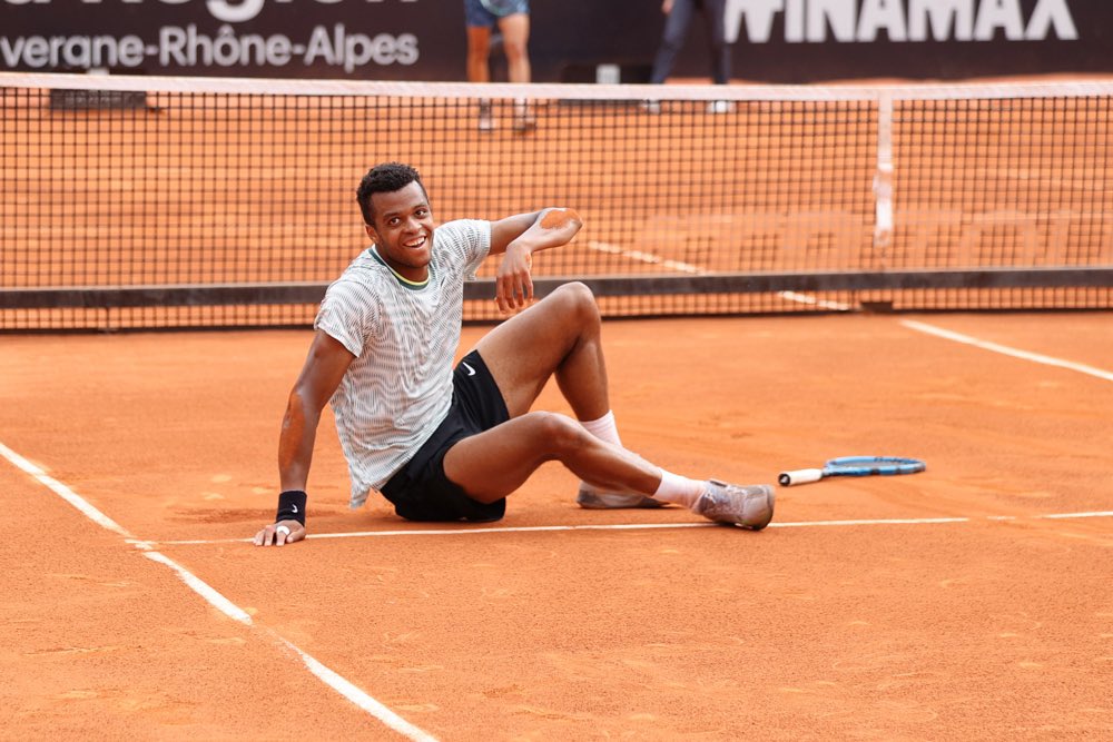 BlackSpinGlobal's tweet photo. #OPENPARC CHAMPION | @MpetshiG beat sixth seed Tomas Martin Etcheverry 6-4, 1-6, 7-6(7) in the final to bag his first ATP Tour title.
Mpetshi Perricard, 20, will enter the top 100 for the first time on Monday at a career-high No 66 after his dream week in Lyon.
📸 | openparc https://t.co/nPAHKZfQSm