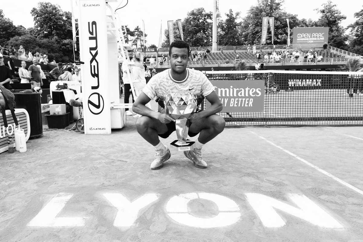 BlackSpinGlobal's tweet photo. #OPENPARC CHAMPION | @MpetshiG beat sixth seed Tomas Martin Etcheverry 6-4, 1-6, 7-6(7) in the final to bag his first ATP Tour title.
Mpetshi Perricard, 20, will enter the top 100 for the first time on Monday at a career-high No 66 after his dream week in Lyon.
📸 | openparc https://t.co/nPAHKZfQSm
