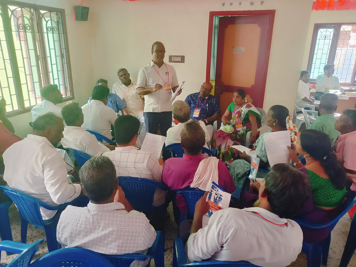 pycpim's tweet image. Today, a well-organized workshop on Party political class training was conducted for key party cadres at the Puducherry state committee office. The training was presided over by Party Polit Bureau Comrade @grcpim and State Secretary R. Rajangam.

#CommunistParty #JoinCPIM #CPIM