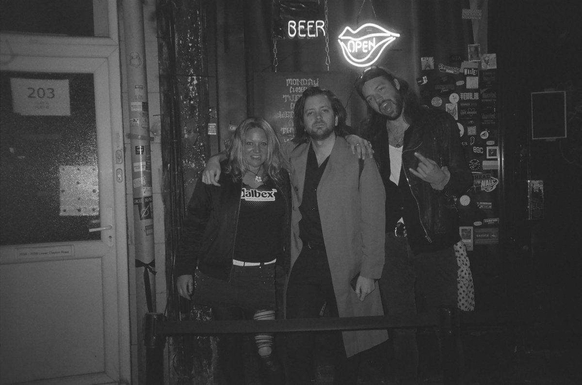 jwparismusic's tweet photo. 11:30 AM 
Sunday 26th May
@bbcintroducing Stage
@BBCR1 Big Weekend

We can’t wait to share this huge moment with you tomorrow Luton. 

Rain, shine or knees deep in mud - it’ll be our best yet. 

Hope to see you down the front. 

Love Gemma, Danny and Aaron x

#bigweekend #luton https://t.co/64JFS4z7IB