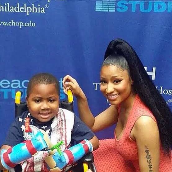 nicki minaj’s activism over the years (a very important thread) :