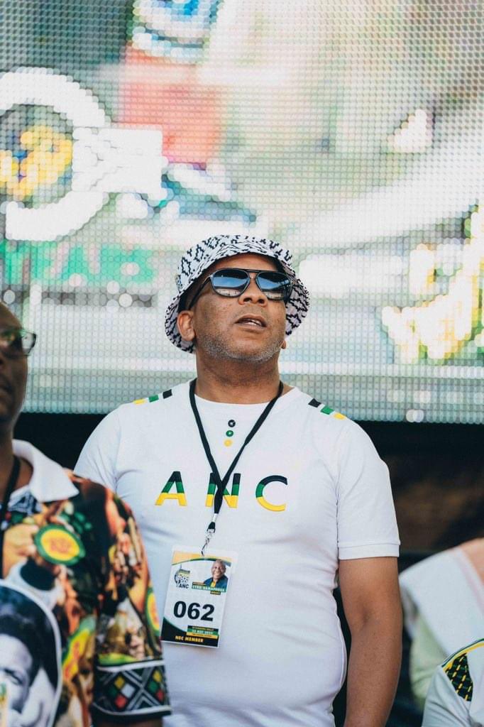Kgosientsho_R's tweet photo. #SiyanqobaRally ⚫️🟢🟡

📍Soweto, FNB Stadium 

#VoteANC2024 
#LetsDoMoreTogether https://t.co/aPvir20EX4