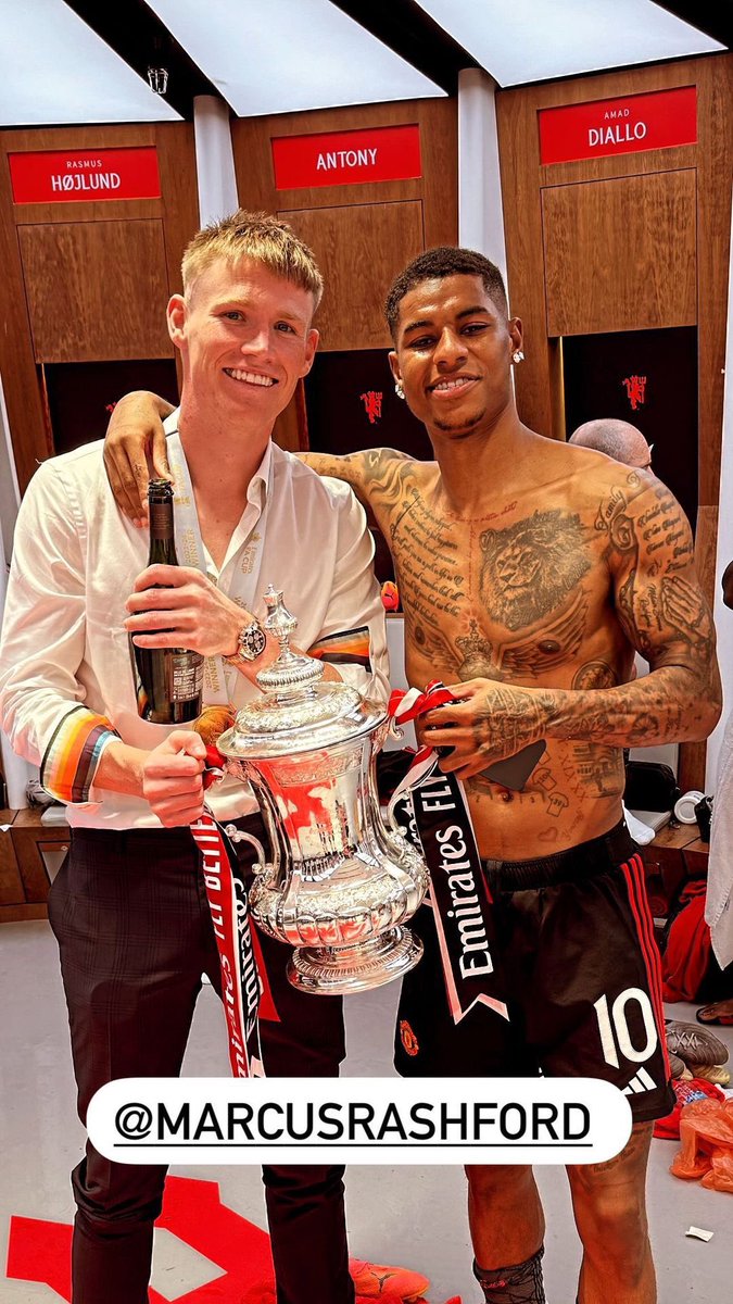 UnitedUpdates's tweet photo. 📸 Scotty x Marcus 🏆 #MUFC https://t.co/UQjw8gsAB6