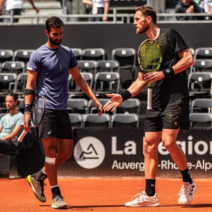 A valiant effort by Yuki Bhambri and Albano Olivetti, finishing as runners-up in the doubles at the ATP 250 Lyon Open. The duo fought fiercely but narrowly missed the title, with a scoreline of 6-3, 6-7(5), 8-10 against Patten and Heliovaara. Great performance, Yuki! 👏 #ATP250