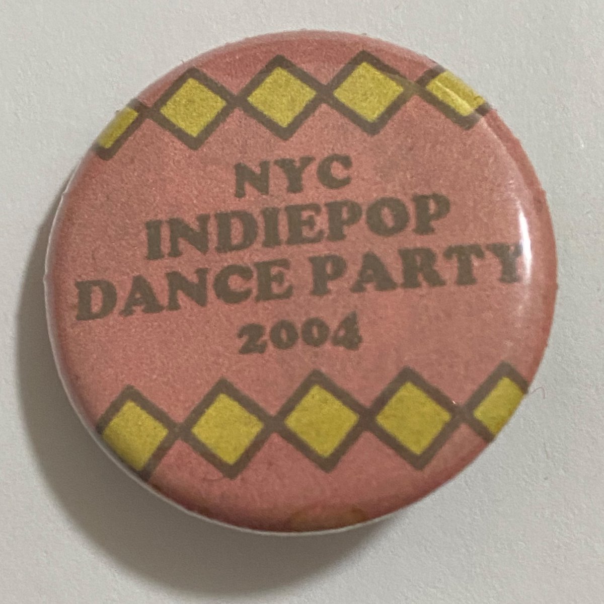 The countdown is on! How fun to go with @contrarywise who I went to THIS 👇with, ridiculous that I still have this badge after a dozen or more x-country and international moves