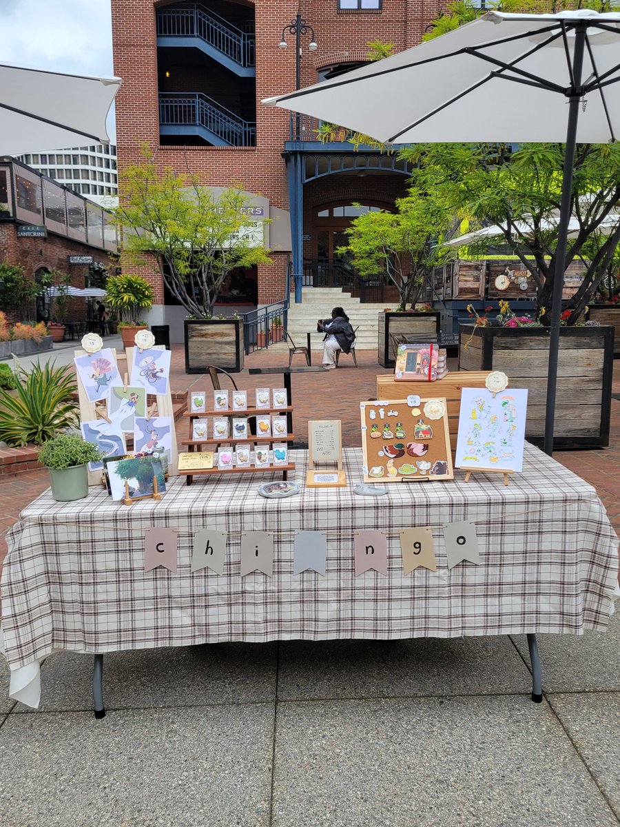 chillustrates's tweet photo. Set up at Old Town Pasadena :) come by today 11-4pm! https://t.co/8H0Px5FydB