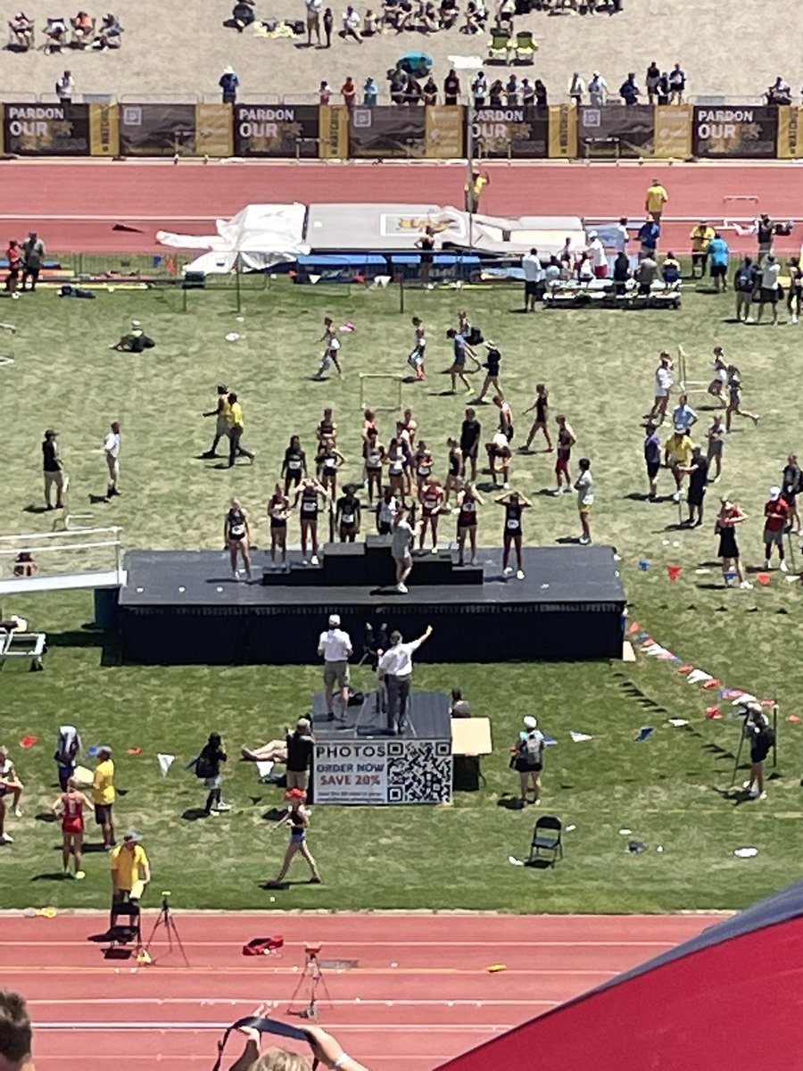 tad_remy's tweet photo. Elle Denning earns a 4th place medal in the 100 with a PR of 12.40. https://t.co/lcWHox0NRi