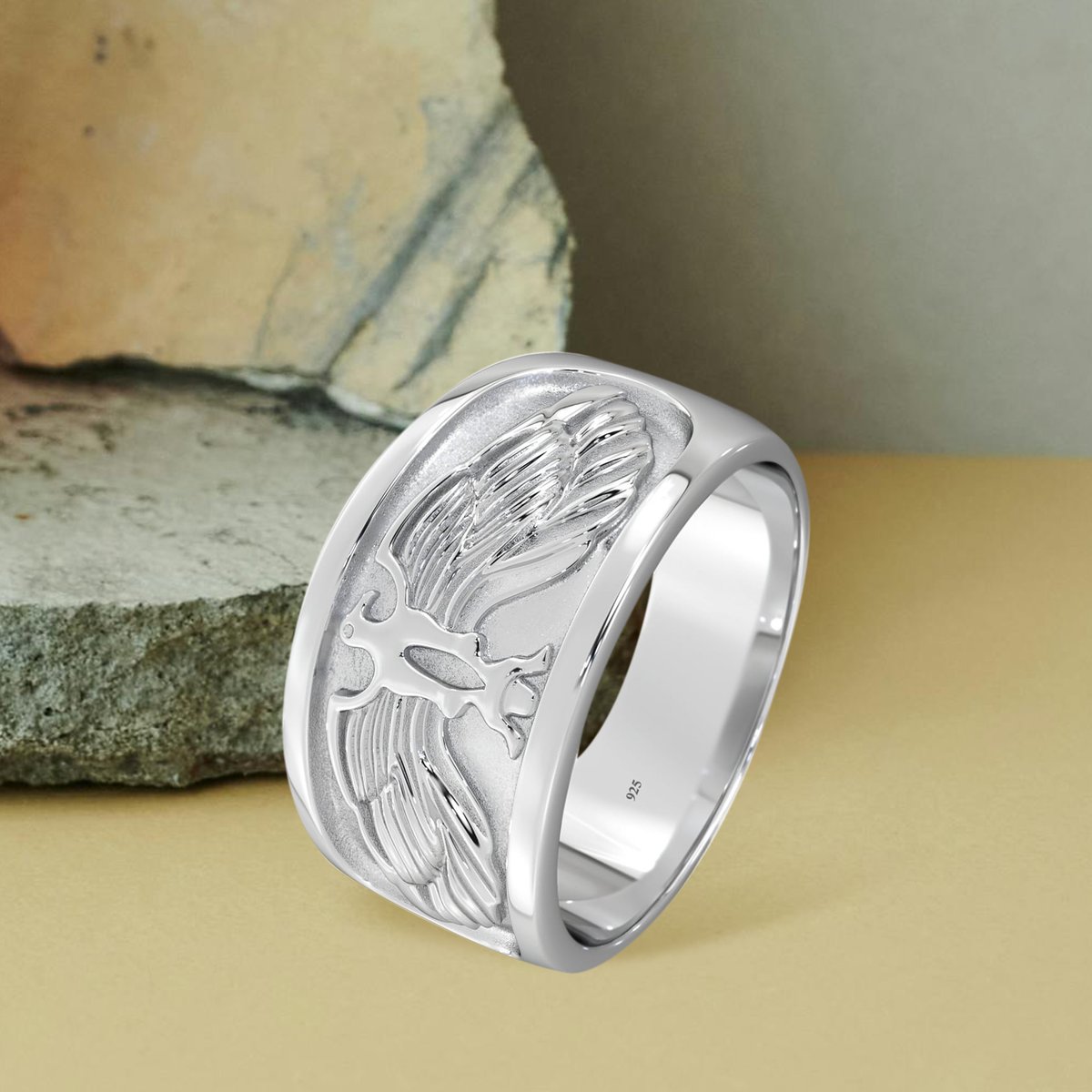 He will always say YES to a ring like this 💙🦅 Code: 296 Shop here: bit.ly/2TNqF3c #ExceptionalCraftsmanship #DistinctiveDesign #SymbolicBeauty #MensJewelry