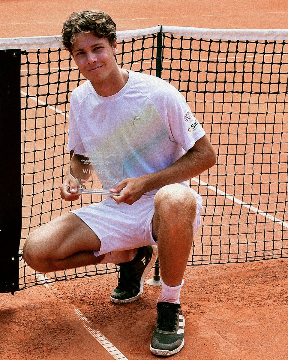 The future is now 💫

With his title in Skopje, Joel Schwaerzler becomes just the fourth player to win a Challenger title while holding the Junior World No.1 ranking!

#ATPChallenger