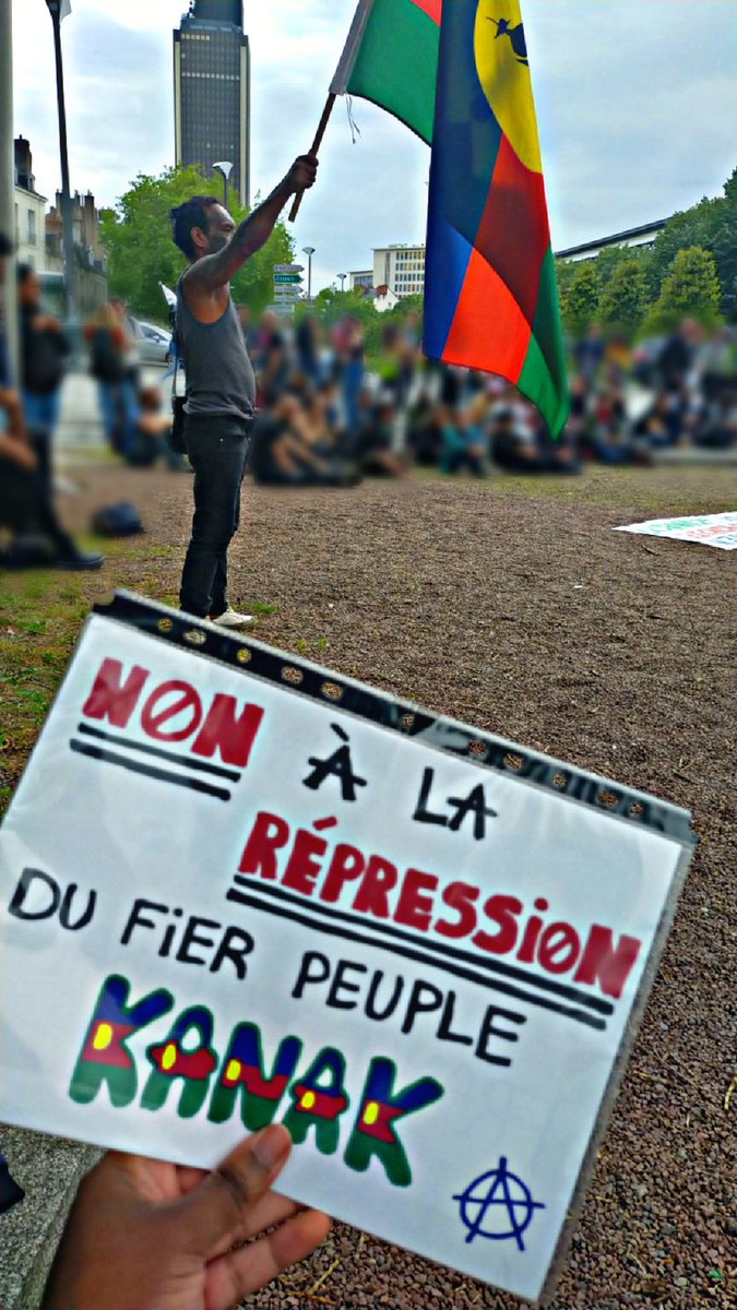 Le far ouest 44 en soutien au peuple Kanak, pour la décolonisation de la Kanaky et des pensées/prières pour les Kanaks assassinés par les colons français ✊🏾🇳🇨 #FreeKANAKY