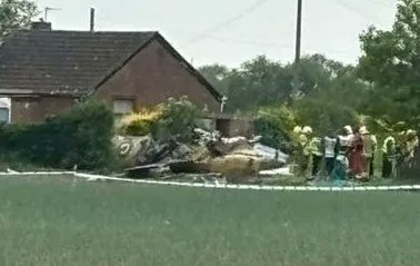 Ohh dear god no A Spitfire has crashed near RAF Coningsby My thoughts go out to the pilot who has lost his life The aircraft is reportedly a Spitfire, taking part in a Battle of Britain Memorial Flight #RAF #BattleofBritain #Spitfire 'Never was so much owed by so many to so few'