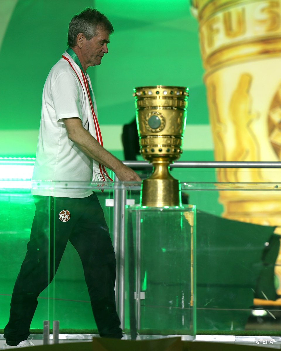 dw_sports's tweet photo. This is a Friedhelm Funkel appreciation tweet 👏

Avoided relegation in just a few months ✅

Guided Kaiserslautern to their first Cup final in 21 years ✅

#DFBPokal #FCKB04 https://t.co/vqBbfMCexE