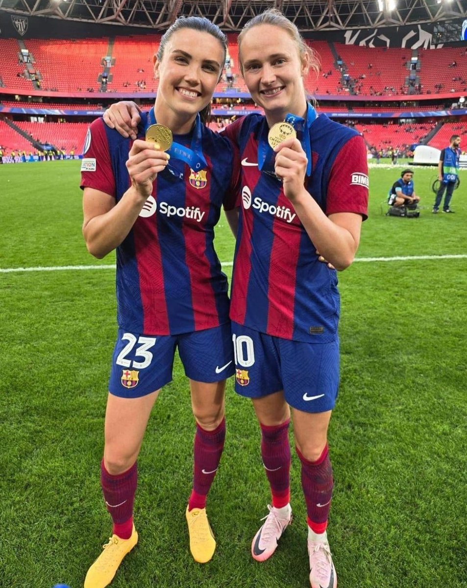 Murciana_21's tweet photo. Las 2 mejores noruegas del mundo y están en el barça. https://t.co/dajYwVo4Wh
