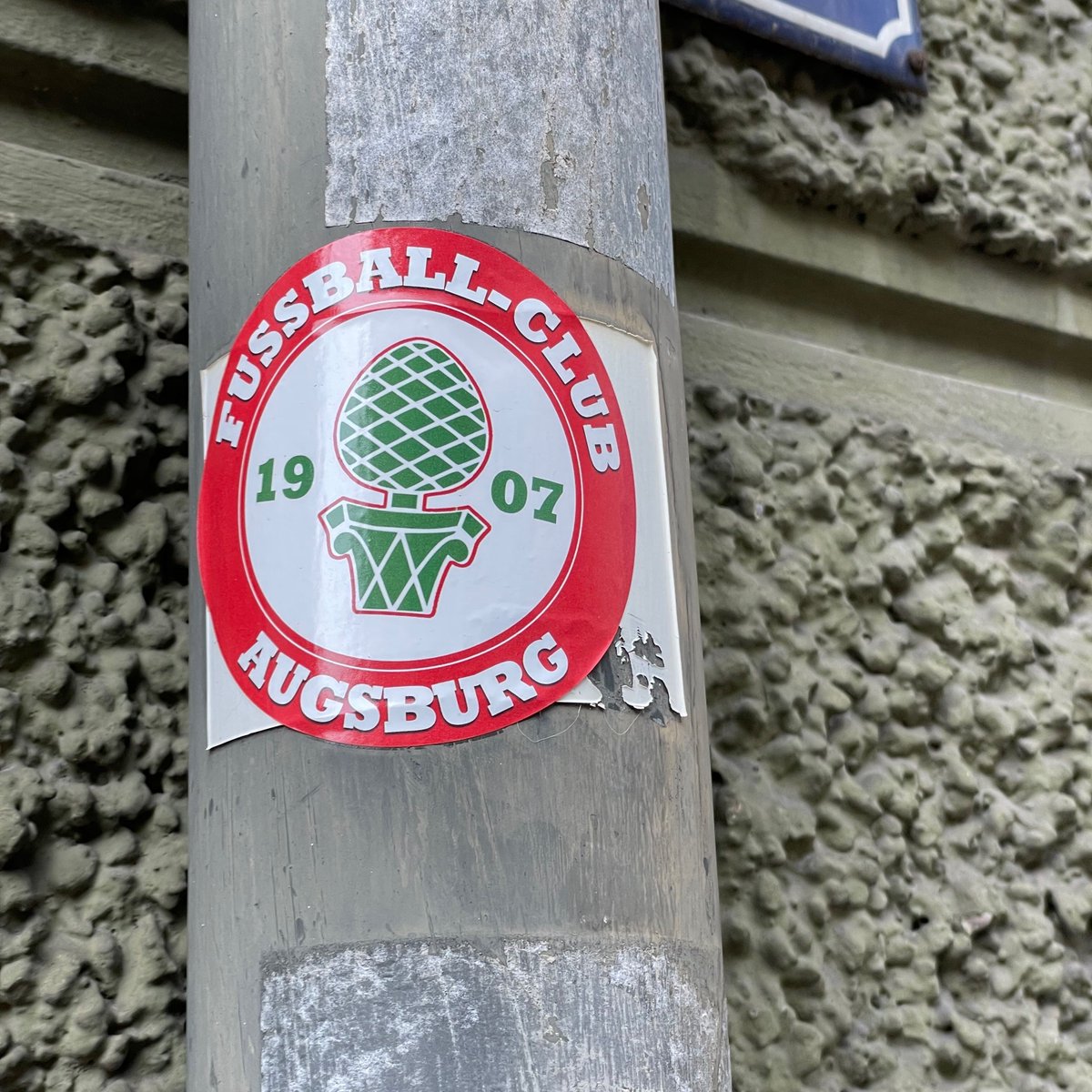 🇩🇪 FC Augsburg
@FCAugsburg @FCA_World @VFLFCAugsburg @Reeceoxford_
#FCA
#ultrasstickers #footballstickers #footballculture #Ultras #StickerHunting