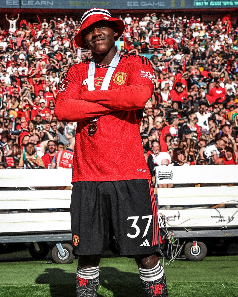 Emirates FA Cup tweet media