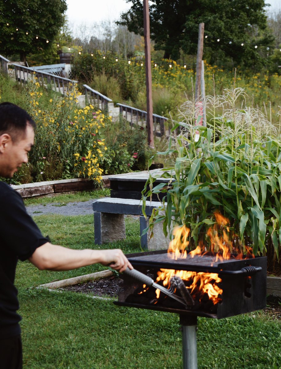 Happy Memorial Day weekend! Who is ready to grill? 🤚

Photo / Emma Prue