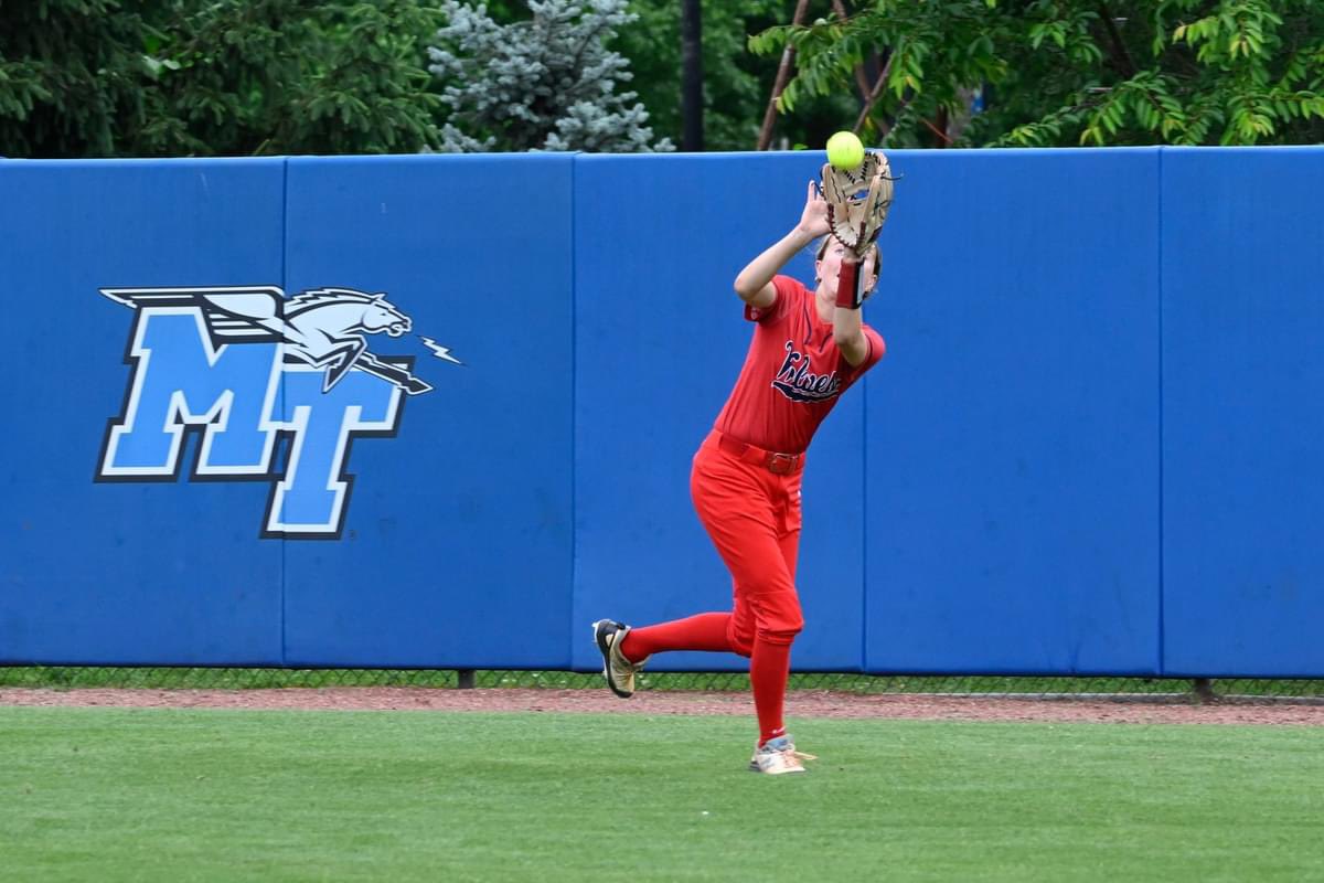 EFitzwilson's tweet photo. TN State Champions! So honored to be a part of this program with great coaching and teammates. We are only getting started! Shout out to @kaylor_west for pitching the first perfect game in a TN state championship final game and to the entire team for perfect defense. https://t.co/Wdj7O08Htl
