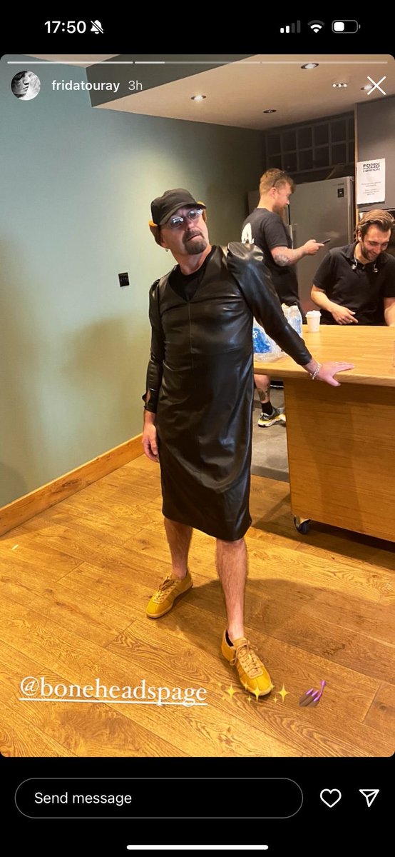 Liam Gallagher tweet media