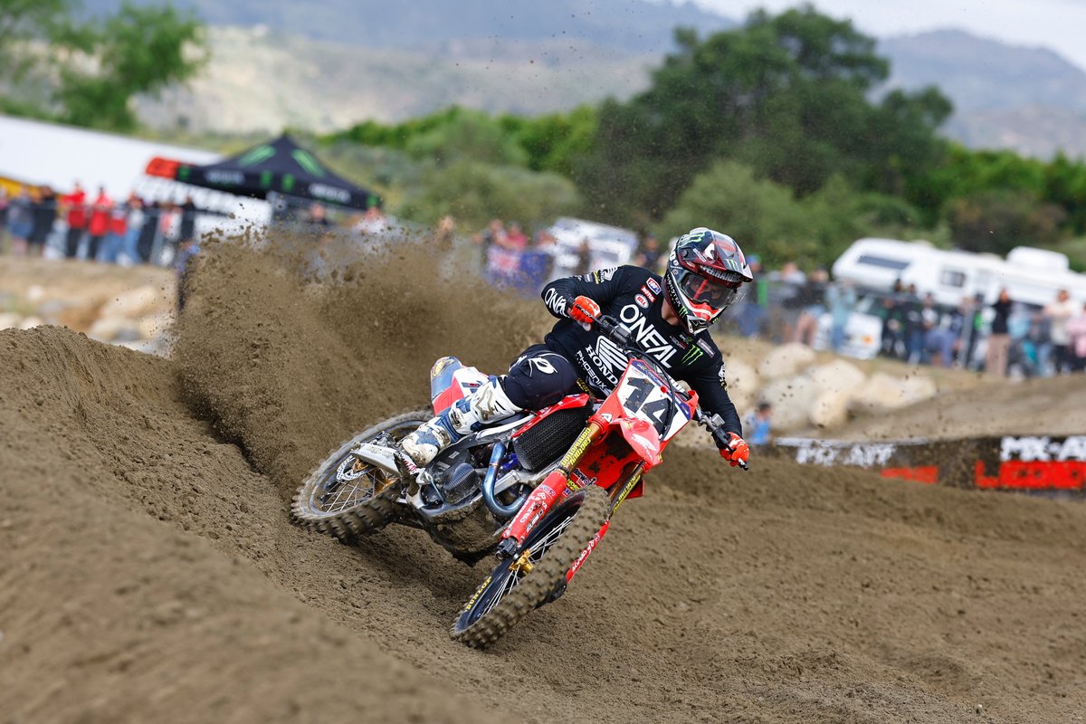 RMFantasySX's tweet photo. Here are your top 5 qualifiers in Pala.
1. Jett Lawrence
2. Chase Sexton
3. Hunter Lawrence
4. Dylan Ferrandis
5. Justin Cooper
#motocross #rmfantasymx https://t.co/kOHFv3ClWx