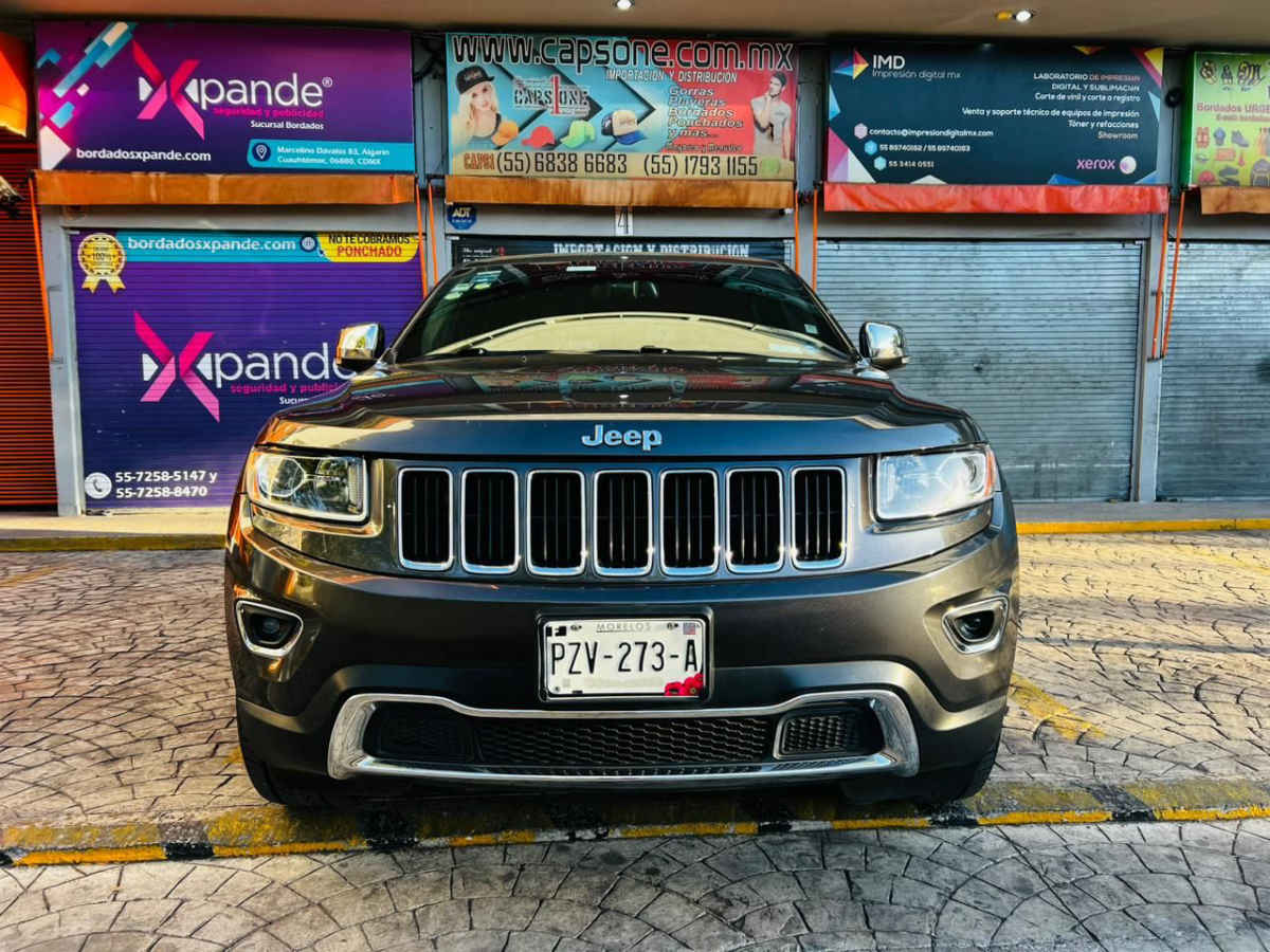 SeminuevoAutos's tweet image. Se vende Jeep Grand Cherokee 2015 Usado

  Precio: $ 349,900 MXN Fijo

  Transmisión: Automática

  Color: Gris

  Kilometraje: 70,000Km.

  Ubicación: Cuauhtémoc, Ciudad de México

  ref20913090 #MaxiPublica #AutosEnVenta